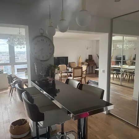 Vue, Espace & Confort 2 Avec Terrasse & Parking, Aux Portes De Paris Apartment Puteaux