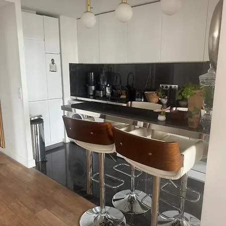 Apartment Vue, Espace & Confort 2 Avec Terrasse & Parking, Aux Portes De Paris Puteaux